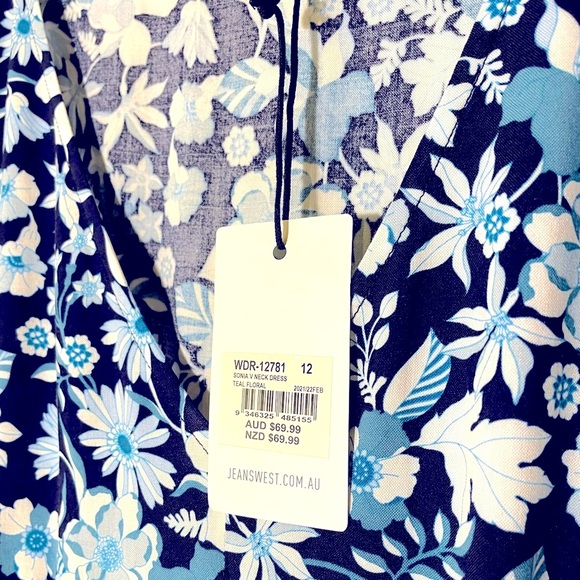 Jeanswest | Sonia V Neck Dress | Blue Floral Print | Size 12 | NWT - Picture 9 of 14